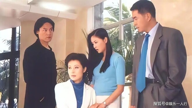 她是娱乐圈的一股清泉 被老公追求十年才点头（配图2）