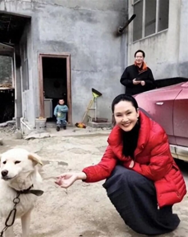 再婚嫁未婚小伙23年并未生子 如今的她幸福吗？（配图1）