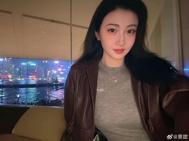 景甜同房孙宇晨画面疑曝光 磨指甲细节被挖出