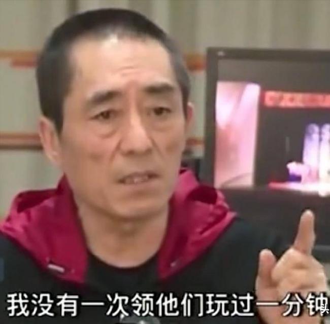 张艺谋没想到，苦干42年，给岳父岳母做了嫁衣