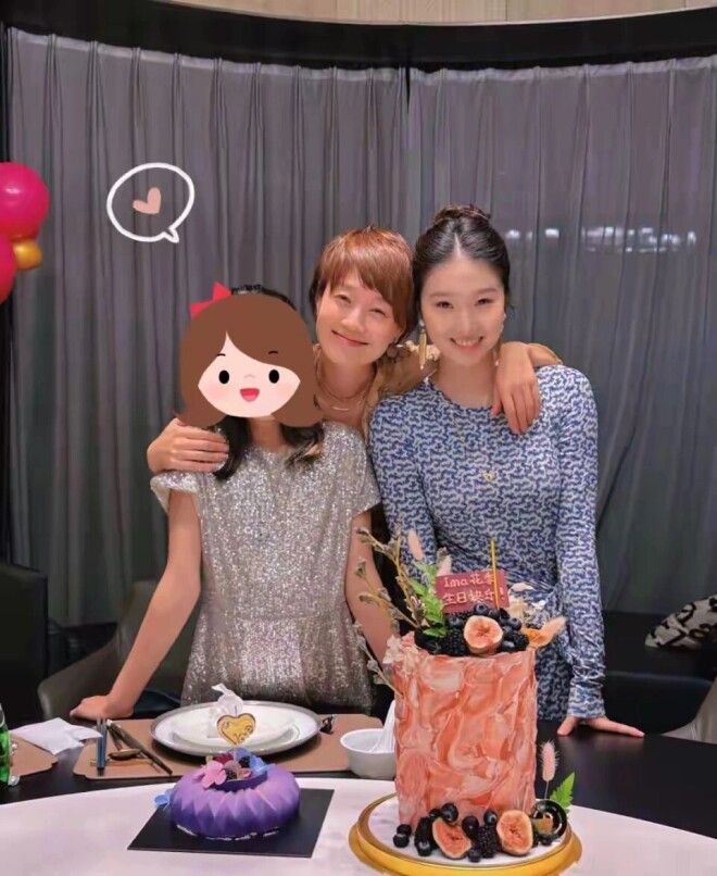 文章大女儿18岁啦 像极了年轻时的马伊琍（配图11）