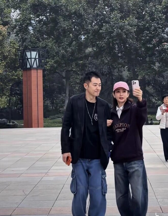 李冰冰躺任泉肩头 任泉发腮明显老了很多（配图3）