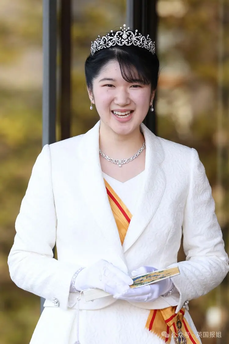 日本最美公主穿衣被吐槽！国际访问穿100块衣服