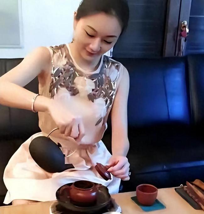 44 岁的陈婷，私下生活远比想象中更壕