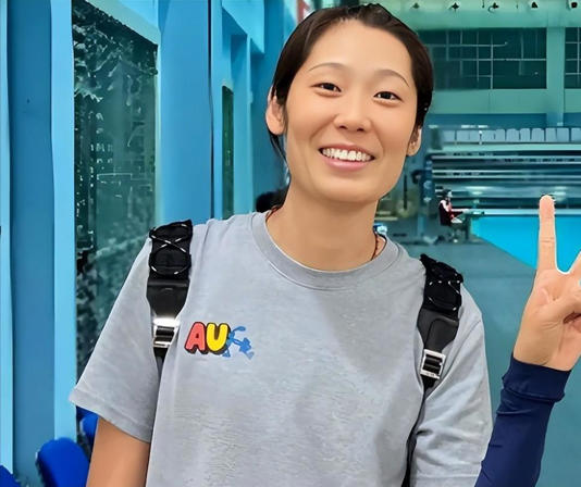 女排错失奥运资格仅1天，朱婷被扒底朝天，难怪要远赴海外打球