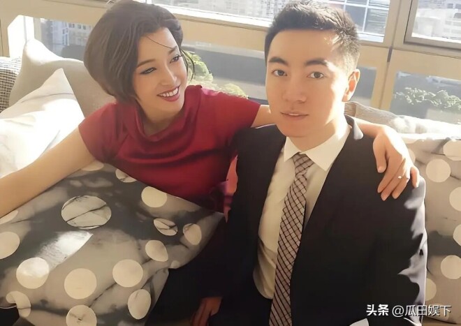 养出白眼狼？68岁刘佩琦落泪 刘晓庆也同病相怜（配图26）