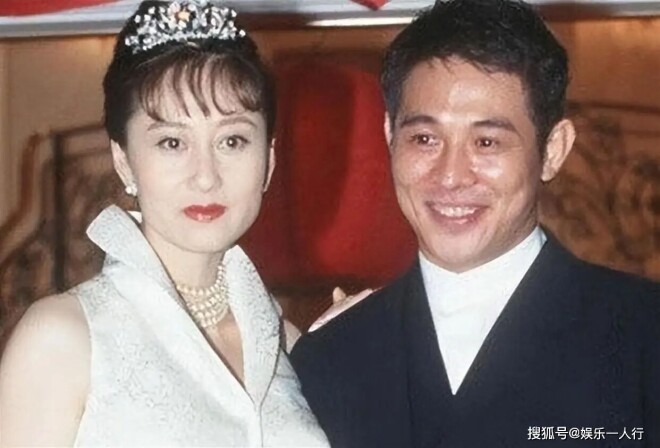 分手36载的李连杰 竟然给前妻留下了一手好牌（配图9）