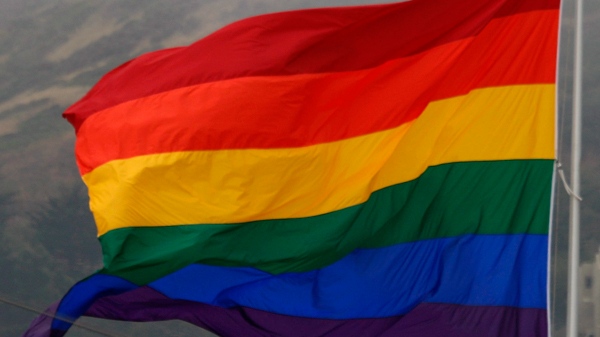 FBI 警告 LGBTQ2S+ 活动面临威胁，包括骄傲月活动