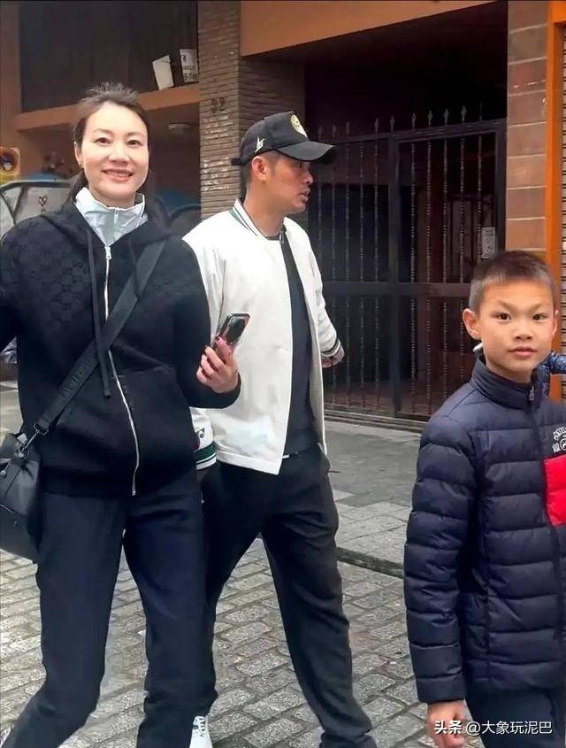 林丹在西班牙被淹的别墅，有多“壕”呢