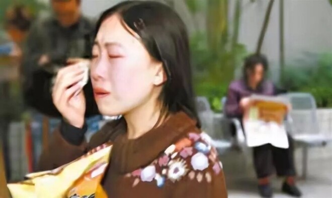曾为嫁刘德华逼父卖肾、跳海自尽的女人 现如何（配图2）