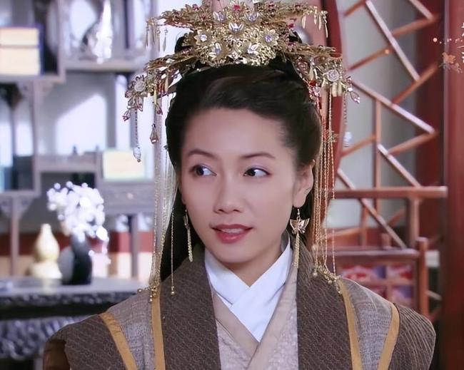 玩过14位男星 她47岁至今未婚无人敢娶