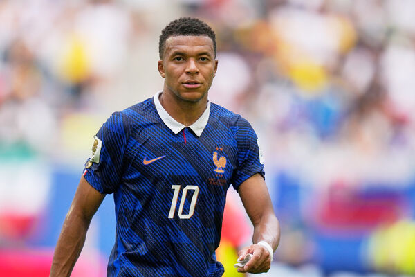 ▲姆巴佩（Kylian Mbappé）下半场没开两度，踢进本届第9和第10粒入球，登基世界杯进球王。 （图/达志影像/美联社）