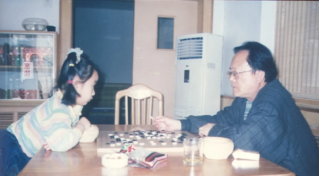 战鹰：一个围棋天才少女的“滑落”