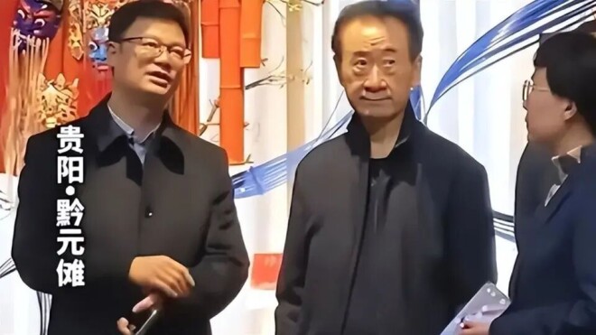 王思聪法国带妹K歌 被4个美女环绕累到靠墙（配图15）