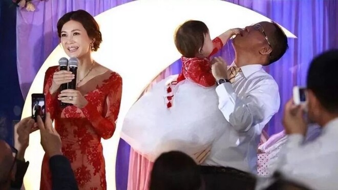 卷入丈夫债务纠纷的女星们：有人硬抗、有人（配图34）