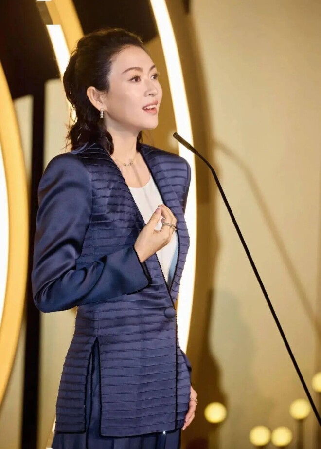 章子怡解锁新身份 红了三十年不靠流量只靠作品（配图3）