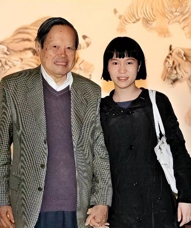 翁帆回杨振宁合肥老家 见证“遗产”落地（配图7）
