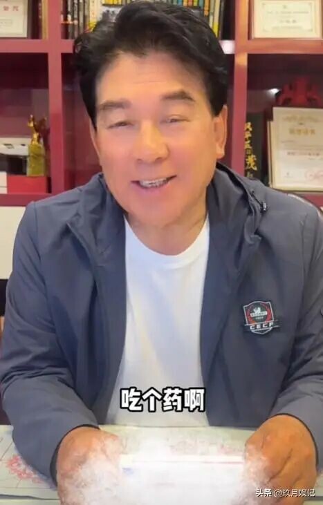 不要骨灰不设坟地不立石碑 60岁王志文交代后事（配图10）