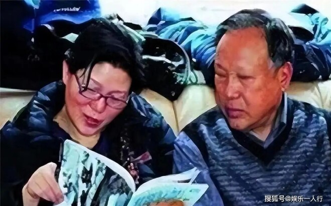 他拍了70多部戏：痛失爱子与妻子 73岁再娶粉丝（配图10）