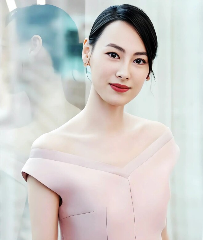 梁洛施亮相百花奖 她洗不去李泽楷前女友标签（配图8）