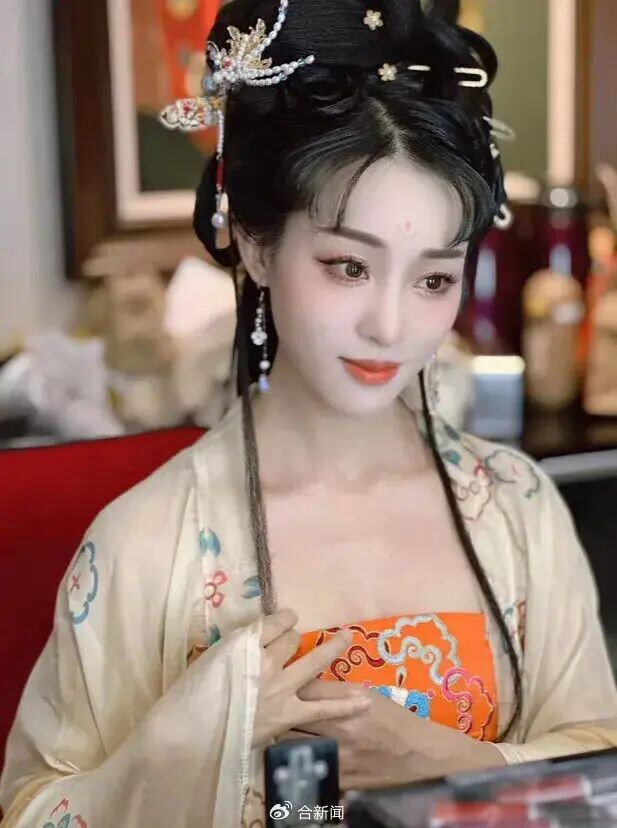 33岁女演员确诊癌症 家人苦撑2年公开求助（配图3）