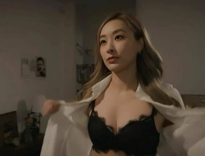 TVB知名女星奉献大尺度演出 在镜头前脱衣露肉（配图2）
