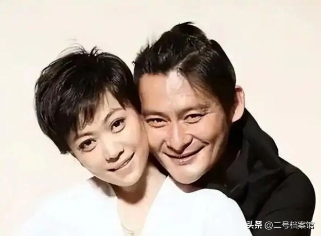 那英演唱会王菲出风头 她身边女人身份更不简单（配图12）