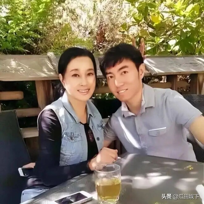 养出白眼狼？68岁刘佩琦落泪 刘晓庆也同病相怜（配图28）