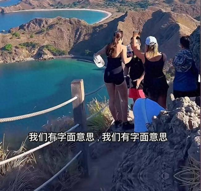 400万次观看 中国游客乱丢垃圾被老外泼水问候