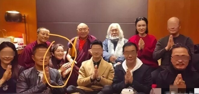 张敏现身上海：在泰国买别墅 和小10岁男友相伴（配图11）