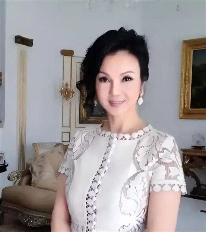 她嫁豪门生5子后丈夫爱上王祖贤 婆婆霸气给4亿（配图19）