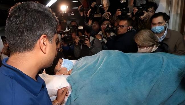 央媒发文，高调官宣刘德华新身份