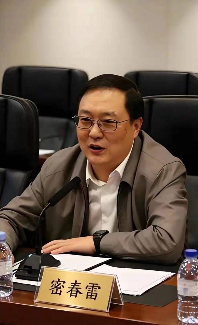 董卿被拒上台，到底冤不冤