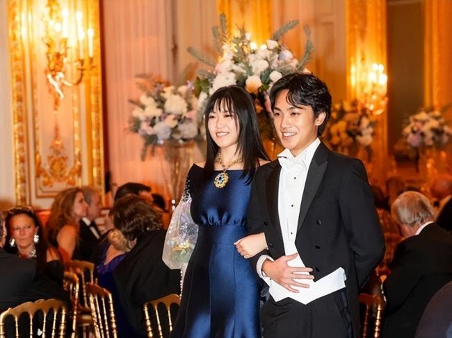 44 岁的陈婷，私下生活远比想象中更壕