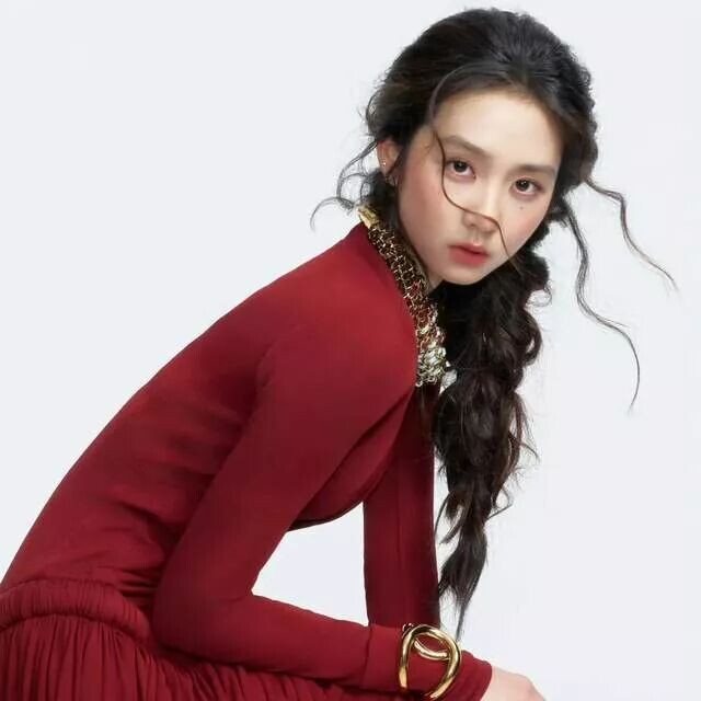 黄多多顶配开局奢牌压宝登vogue 顶级美貌加持（配图1）