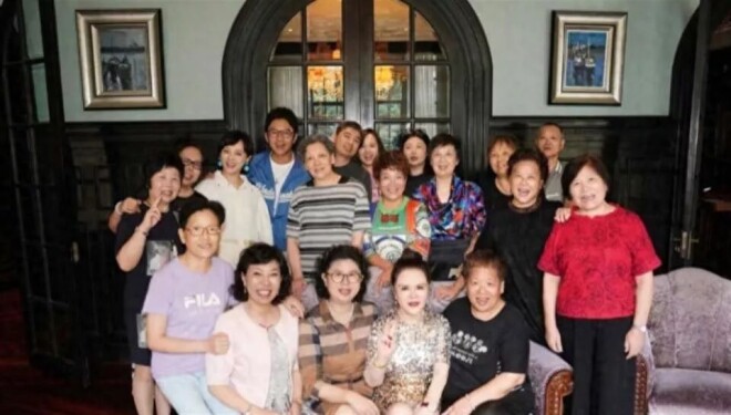 她是孙俪母亲：离婚后独自养女儿 68岁独居上海（配图1）