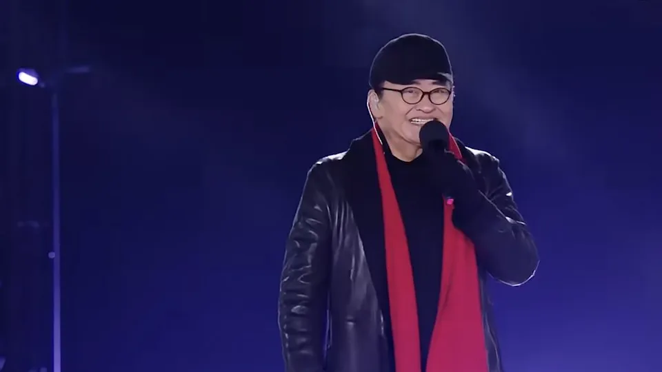 劉歡生前曾因關節問題困擾，也裝過心臟支架。（圖／翻攝自微博）