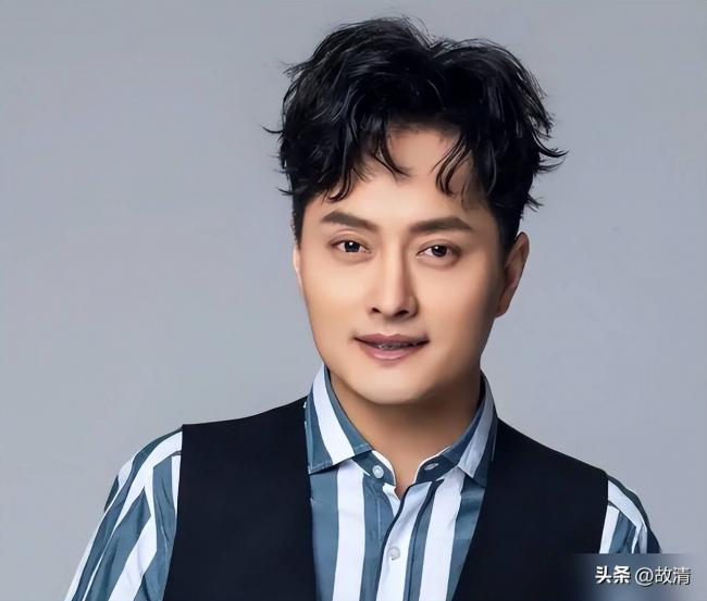 抛弃妻女娶小三，如今他的下场只能算“活该”