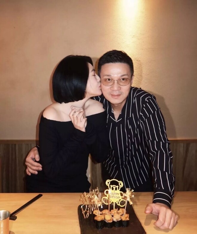 小S香港给84岁婆婆庆生 S妈穿名牌背迪奥很富态（配图15）