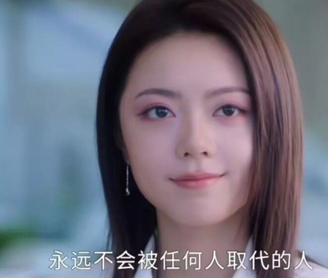 鼻歪嘴斜眼神僵硬 赵今麦终究是被女配拖累了（配图5）