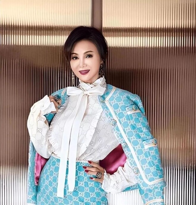 她嫁豪门生5子后丈夫爱上王祖贤 婆婆霸气给4亿（配图6）