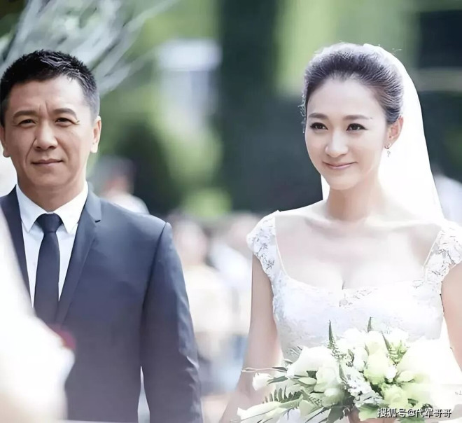 网曝李小冉徐佳宁离婚 11年婚姻无子女