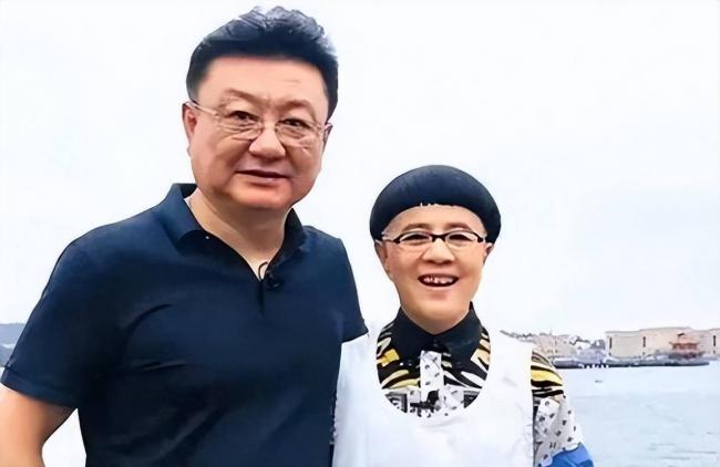 金龟子王宁晒出婚纱照后，恶心一幕很快上演
