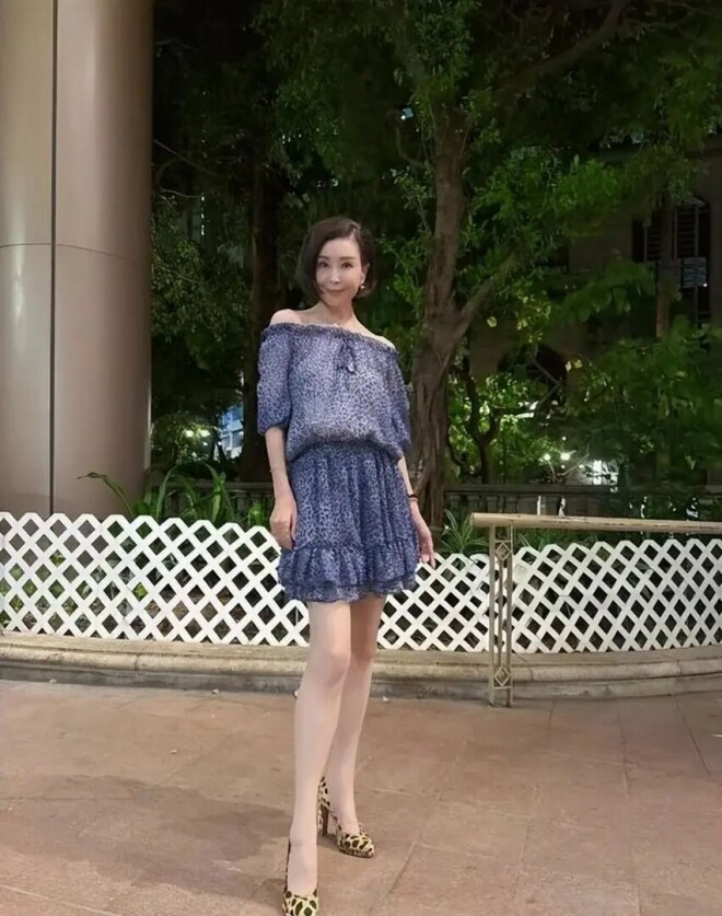 香港女星自曝险遭侵犯 男名人当众拖她进厕所（配图10）
