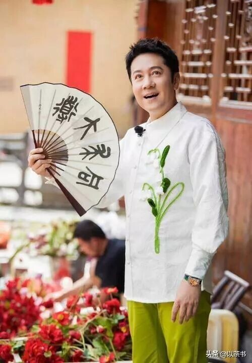 蔡国庆妻子罕见露面 颜值高气质高贵（配图21）
