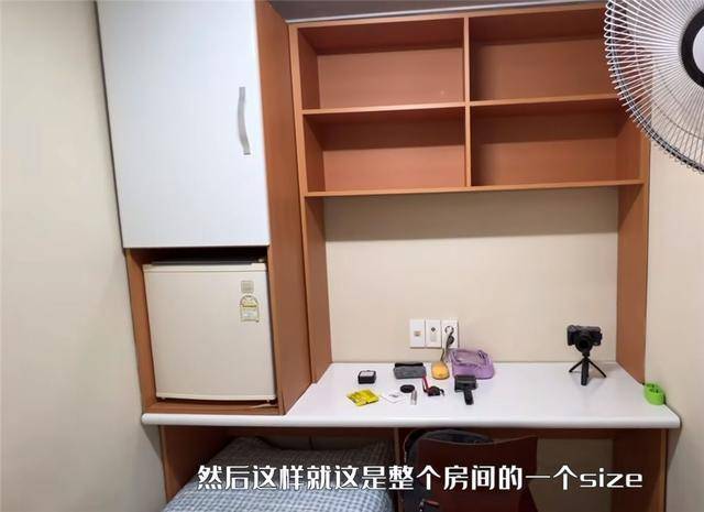 住进韩国“考试院”：4㎡的廉租房，五脏俱全