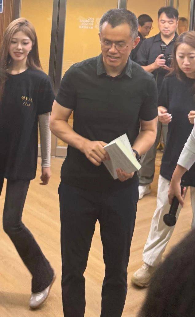 被川普赦免的赵长鹏，生活极尽奢华