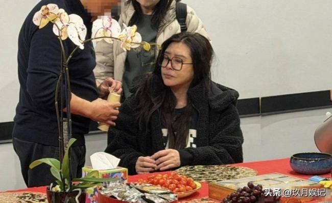 时隔多年 王祖贤亲证两个传闻 自曝隐退真相