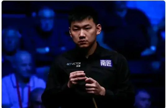 中国冠军0-4惨败！赵心童被加错分而争黑，仍晋级8强VS小特附赛程