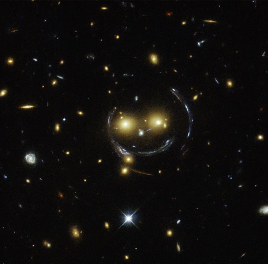 NASA提供的「宇宙微笑」奇观照片。 （摘自NASA网站）